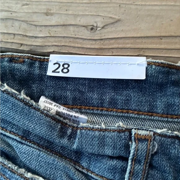 New Joe’s Jeans Gessa Size 28 Distressed Short Blue Denim Shorts NWT - Picture 6 of 9